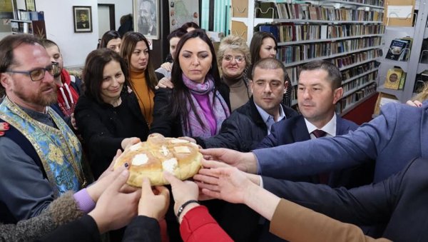 САВИНДАН У ЛЕПОСАВИЋУ: Библиотека „Свети Сава“ обележила празник (ФОТО) САВИНДАН У ЛЕПОСАВИЋУ: Библиотека „Свети Сава“ обележила празник (ФОТО)