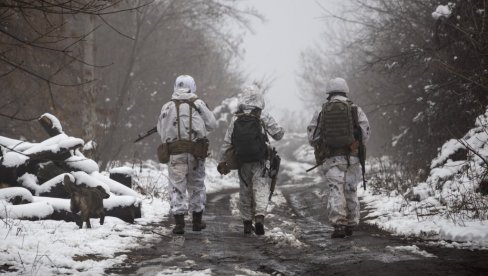 ZARAZA ŠIROM UKRAJINSKOG FRONTA: Uzrokuje povraćanje i krvarenje iz očiju - ima ih na hiljade (VIDEO)