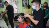 UČE I RADE ZA TRŽIŠTE: Zadruga u školi za decu oštećenog sluha i govora 11. maj u Jagodini (FOTO/VIDEO)