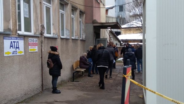 НОВИ ПОДАЦИ: У Браничевском округу Ковидом 19 заражено још 415 особа НОВИ ПОДАЦИ: У Браничевском округу Ковидом 19 заражено још 415 особа