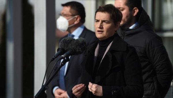 ПРЕМИЈЕРКА БРНАБИЋ СЕ ОБРАТИЛА ЈАВНОСТИ: Отворена деоница ауто-пута Прељина-Паковраће (ФОТО/ВИДЕО) ПРЕМИЈЕРКА БРНАБИЋ СЕ ОБРАТИЛА ЈАВНОСТИ: Отворена деоница ауто-пута Прељина-Паковраће (ФОТО/ВИДЕО)