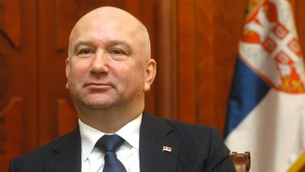 МИНИСТАР ПОПОВИЋ: Интерес Драгана Ђиласа ширење атмосфере сукоба, подела и насиља МИНИСТАР ПОПОВИЋ: Интерес Драгана Ђиласа ширење атмосфере сукоба, подела и насиља