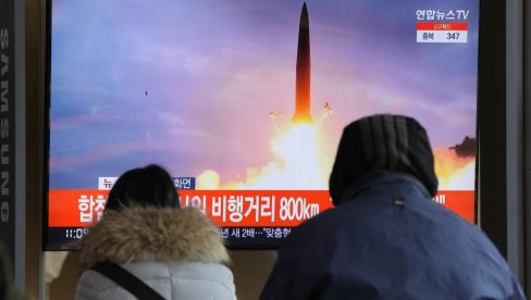 DRAMA NA ISTOKU: Severna Koreja ispalila novi projektil, hitno se oglasio Japan DRAMA NA ISTOKU: Severna Koreja ispalila novi projektil, hitno se oglasio Japan