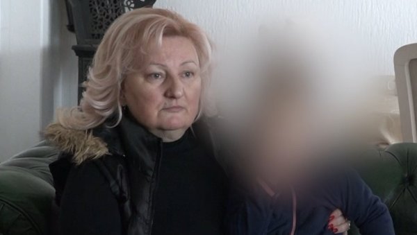 ДВЕ МАЈКЕ, 40 ДЕЦЕ: Хумана мисија Милке Јеремић и Биљане Рекић, удомљавају малишане ДВЕ МАЈКЕ, 40 ДЕЦЕ: Хумана мисија Милке Јеремић и Биљане Рекић, удомљавају малишане