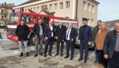OPŠTINA BUDVA DONIRALA ANDRIJEVICi VATROGASNO VOZILO: Da ga što manje koristite OPŠTINA BUDVA DONIRALA ANDRIJEVICi VATROGASNO VOZILO: Da ga što manje koristite
