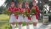 ВРЕМЕ ЈЕ ЗА МИМОЗУ И ФЕШТЕ: Најављени програми 53. херцегновске манифестације (ФОТО) ВРЕМЕ ЈЕ ЗА МИМОЗУ И ФЕШТЕ: Најављени програми 53. херцегновске манифестације (ФОТО)