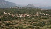 КАМЕНОЛОМИ УЈЕДИНИЛИ ОДБОРНИКЕ: Веља Горана отворила бројна питања, грађани негодују КАМЕНОЛОМИ УЈЕДИНИЛИ ОДБОРНИКЕ: Веља Горана отворила бројна питања, грађани негодују