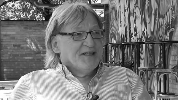 ПРЕМИНУО НОВИНАР ВЕЉА ПАВЛОВИЋ: Одлазак стручњака за православље и рокенрол ПРЕМИНУО НОВИНАР ВЕЉА ПАВЛОВИЋ: Одлазак стручњака за православље и рокенрол