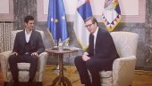 ВЕЛИКО ХВАЛА, ДРАГИ НОВАЧЕ: Председник Вучић се састао са најбољим тенисером света ВЕЛИКО ХВАЛА, ДРАГИ НОВАЧЕ: Председник Вучић се састао са најбољим тенисером света