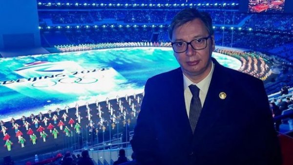 ВУЧИЋ СЕ ОГЛАСИО ИЗ ПЕКИНГА: Сву срећу желим нашим такмичарима! (ФОТО) ВУЧИЋ СЕ ОГЛАСИО ИЗ ПЕКИНГА: Сву срећу желим нашим такмичарима! (ФОТО)