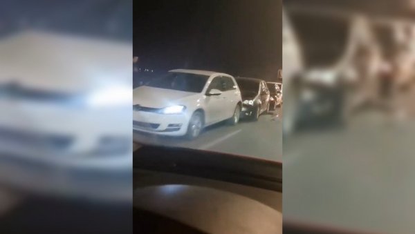 ЛАНЧАНИ СУДАР У ШАПЦУ: У судару учестовало чак седам возила! (ВИДЕО) ЛАНЧАНИ СУДАР У ШАПЦУ: У судару учестовало чак седам возила! (ВИДЕО)