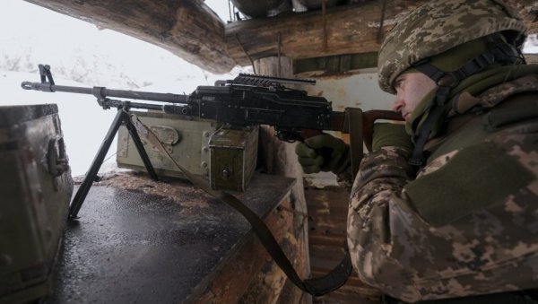ПРИМИРЈЕ ПРЕКРШЕНО 870 ПУТА: Криза на линији раздвајања у Донбасу ПРИМИРЈЕ ПРЕКРШЕНО 870 ПУТА: Криза на линији раздвајања у Донбасу