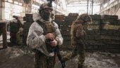 ОРУЖЈЕ У УКРАЈИНУ ДОПРЕМИЛО 50 АВИОНА: Око 2.000 тона НАТО наоружања стигло у Кијев ОРУЖЈЕ У УКРАЈИНУ ДОПРЕМИЛО 50 АВИОНА: Око 2.000 тона НАТО наоружања стигло у Кијев
