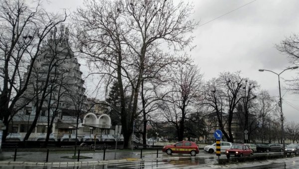 ЕПИДЕМИЈА У ПАРАЋИНУ: Јуче још 109 заражених, од тога четвртина деце ЕПИДЕМИЈА У ПАРАЋИНУ: Јуче још 109 заражених, од тога четвртина деце