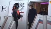 МАКРОН ДОПУТОВАО У МОСКВУ: Следи састанак са Путином, тема - Украјина (ВИДЕО) МАКРОН ДОПУТОВАО У МОСКВУ: Следи састанак са Путином, тема - Украјина (ВИДЕО)