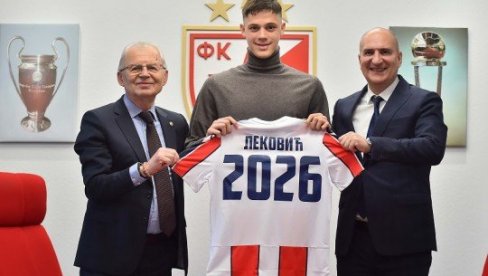 ZA ZVEZDU SAM UVEK TU! Talentovani fudbaler crveno-belih će u jednoj sezoni igrati dve Lige šampiona ZA ZVEZDU SAM UVEK TU! Talentovani fudbaler crveno-belih će u jednoj sezoni igrati dve Lige šampiona
