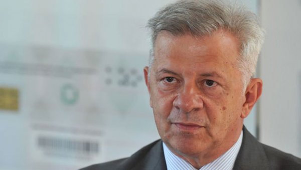 КО ЈЕ НОВИ АМБАСАДОР СРБИЈЕ У РУСИЈИ: Доктор Момчило Бабић магистрирао у Москви, деценију био на челу КБЦ Бежанијска коса КО ЈЕ НОВИ АМБАСАДОР СРБИЈЕ У РУСИЈИ: Доктор Момчило Бабић магистрирао у Москви, деценију био на челу КБЦ Бежанијска коса