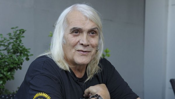 ПРЕМИЈЕРНО У НЕДЕЉНИМ НОВОСТИМА: Песме са новог албума Рибље чорбе - поклон легендарног рокера нашим читаоцима ПРЕМИЈЕРНО У НЕДЕЉНИМ НОВОСТИМА: Песме са новог албума Рибље чорбе - поклон легендарног рокера нашим читаоцима