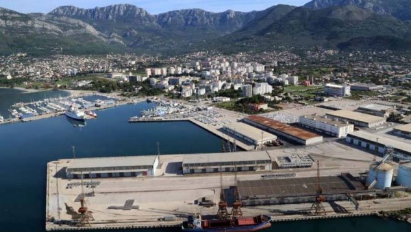 ШТА СЕ ТО РАДИ У ЛУЦИ БАР? Амбасадорка Велике Британије проговорила о криминалу у Црној Гори ШТА СЕ ТО РАДИ У ЛУЦИ БАР? Амбасадорка Велике Британије проговорила о криминалу у Црној Гори