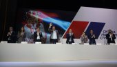 NAPREDNJACI DONELI ODLUKU Brnabić: Izlazimo na izbore sa listom Aleksandar Vučić – zajedno možemo sve NAPREDNJACI DONELI ODLUKU Brnabić: Izlazimo na izbore sa listom Aleksandar Vučić – zajedno možemo sve