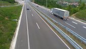 ПОСЛЕ ДВОСТРУКЕ САОБРАЋАЈНЕ НЕСРЕЋЕ: Нормализован саобраћаја на петљи код Лесковца ПОСЛЕ ДВОСТРУКЕ САОБРАЋАЈНЕ НЕСРЕЋЕ: Нормализован саобраћаја на петљи код Лесковца