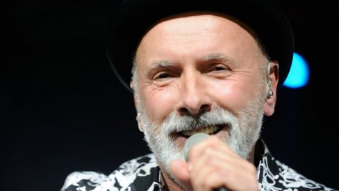 BIO SAM TEŠKO BOLESTAN Dino o najtežoj borbi - hteo da napusti muziku: Svašta mi je padalo na pamet BIO SAM TEŠKO BOLESTAN Dino o najtežoj borbi - hteo da napusti muziku: Svašta mi je padalo na pamet