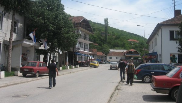 У ТРГОВИШТУ У 13 ЧАСОВА: Јавна расправа о Нацрту уредбе о проглашењу и студији заштите споменика природе Вражји камен - Просечник (ВИДЕО) У ТРГОВИШТУ У 13 ЧАСОВА: Јавна расправа о Нацрту уредбе о проглашењу и студији заштите споменика природе Вражји камен - Просечник (ВИДЕО)