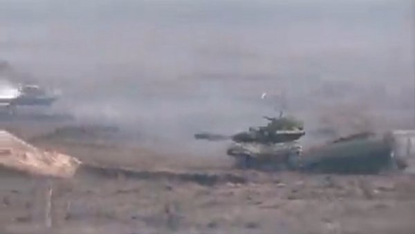 УКРАЈИНЦИ ПОНОВО ГРАНАТИРАЛИ ДОЊЕЦК И ЛУГАНСК: Село Петривске нападнуто јутрос у 5.30 УКРАЈИНЦИ ПОНОВО ГРАНАТИРАЛИ ДОЊЕЦК И ЛУГАНСК: Село Петривске нападнуто јутрос у 5.30