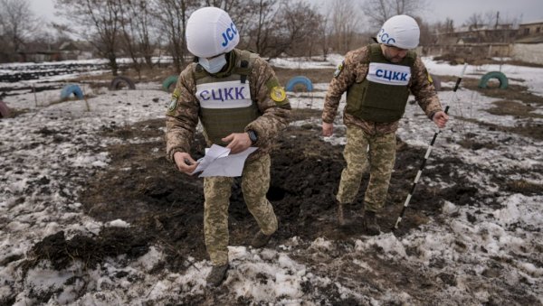 ДВОСТРИКУИ СТАНДАРДИ БРИСЕЛА: ЕУ осудила гранатирање обданишта у Украјини ДВОСТРИКУИ СТАНДАРДИ БРИСЕЛА: ЕУ осудила гранатирање обданишта у Украјини