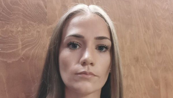 ВОЈВОДИЋЕВА ОШТРО РЕАГОВАЛА НА СРАМНИ ПЛАКАТ: Овим потезом Ђилас показао да о женама не мисли баш ништа добро ВОЈВОДИЋЕВА ОШТРО РЕАГОВАЛА НА СРАМНИ ПЛАКАТ: Овим потезом Ђилас показао да о женама не мисли баш ништа добро