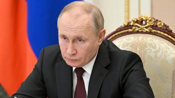 ХАЈДЕ ДА КРЕНЕМО... Путин изнео важан предлог на састанку Савета безбедности РФ