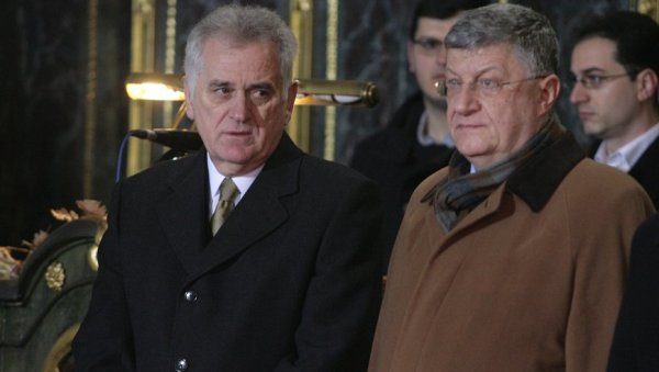 ЕМОТИВНИ ОПРОШТАЈ НИКОЛИЋА ОД АНТИЋА: Отишао је мој пријатељ и саветник, наш драги Дика ЕМОТИВНИ ОПРОШТАЈ НИКОЛИЋА ОД АНТИЋА: Отишао је мој пријатељ и саветник, наш драги Дика