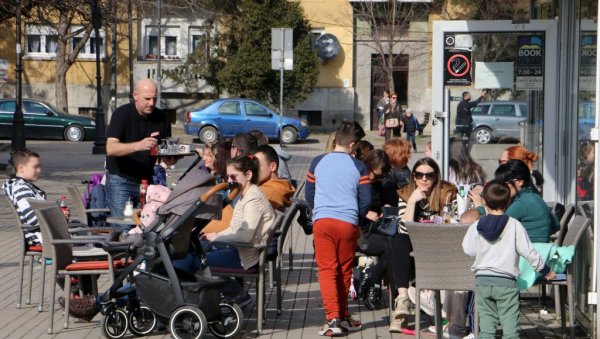 СПРЕМИТЕ КРАТКЕ РУКАВЕ: Стиже врео викенд - Ево када се очекује обрт СПРЕМИТЕ КРАТКЕ РУКАВЕ: Стиже врео викенд - Ево када се очекује обрт