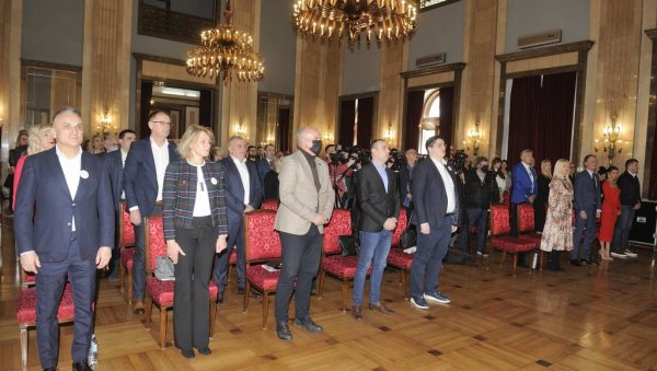 БОРБА ПРОСЛАВИЛА 100 ГОДИНА ПОСТОЈАЊА: Свечаност поводом јубилеја листа у чијој су кући настале Вечерње новости (ФОТО) БОРБА ПРОСЛАВИЛА 100 ГОДИНА ПОСТОЈАЊА: Свечаност поводом јубилеја листа у чијој су кући настале Вечерње новости (ФОТО)