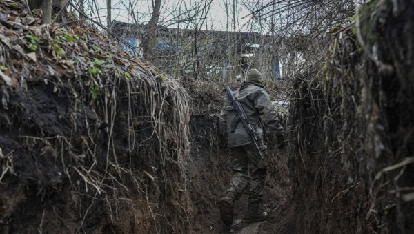 УКРАЈИНА КОРИСТИ ЗАБРАЊЕНЕ МИНЕ: Гранатирали Доњецк - напад трајао тачно пола сата УКРАЈИНА КОРИСТИ ЗАБРАЊЕНЕ МИНЕ: Гранатирали Доњецк - напад трајао тачно пола сата