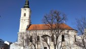 СТАРУ ЛИПУ ЗАМЕНИЋЕ НОВА: Почели радови на обнови порте Успенске цркве у Новом Саду СТАРУ ЛИПУ ЗАМЕНИЋЕ НОВА: Почели радови на обнови порте Успенске цркве у Новом Саду