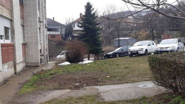У ЦРНОМ НИЗУ ЧАК ЧЕТВОРО НАСТРАДАЛО! Серија бизарних смрти у Србији, у Нишу настрадао тинејџер код Ресника и у Бору самоубиства У ЦРНОМ НИЗУ ЧАК ЧЕТВОРО НАСТРАДАЛО! Серија бизарних смрти у Србији, у Нишу настрадао тинејџер код Ресника и у Бору самоубиства