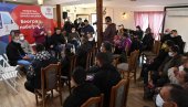 BEOGRAD JE GRAD SVIH LJUDI: Rešavaju se problemi u Marinkovoj Bari (FOTO) BEOGRAD JE GRAD SVIH LJUDI: Rešavaju se problemi u Marinkovoj Bari (FOTO)