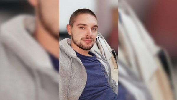 ОВО ЈЕ МЛАДИЋ КОЈИ ЈЕ ПОГИНУО У САОБРАЋАЈНОЈ НЕСРЕЋИ: Робертину (24) није било спаса, туга у Власотинцу након трагедије ОВО ЈЕ МЛАДИЋ КОЈИ ЈЕ ПОГИНУО У САОБРАЋАЈНОЈ НЕСРЕЋИ: Робертину (24) није било спаса, туга у Власотинцу након трагедије
