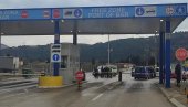 NASTAVLJENA HAPŠENJA ZBOG ŠVERCA CIGARETA U LUCI BAR: Uhapšen zbog krijumčarenja NASTAVLJENA HAPŠENJA ZBOG ŠVERCA CIGARETA U LUCI BAR: Uhapšen zbog krijumčarenja