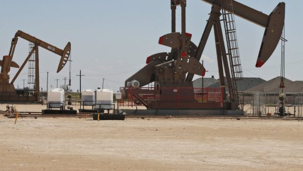 ОТКРИВЕНО НОВО НАФТНО ПОЉЕ У МАЂАРСКОЈ: Може да производи чак 1.200 барела дневно ОТКРИВЕНО НОВО НАФТНО ПОЉЕ У МАЂАРСКОЈ: Може да производи чак 1.200 барела дневно