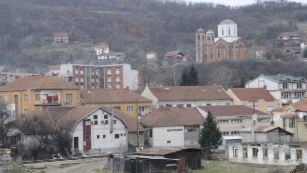 ПОРОДИЧНА ДРАМА: Саслушан жандарм из Владичиног Хана због насиља у породици ПОРОДИЧНА ДРАМА: Саслушан жандарм из Владичиног Хана због насиља у породици