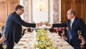 СВЕЧАНИ РУЧАК ЗА ВУЧИЋА: Принц Алберт II од Монака угостио председника Србије (ФОТО) СВЕЧАНИ РУЧАК ЗА ВУЧИЋА: Принц Алберт II од Монака угостио председника Србије (ФОТО)