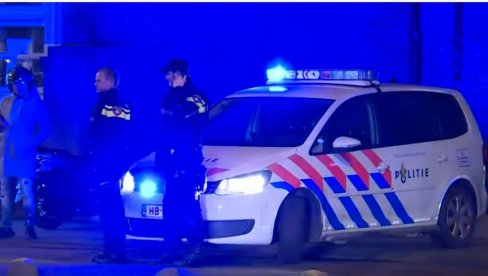 DRAMA U AMSTERDAMU: Hitno evakusiana metro stanica, policija na nogama DRAMA U AMSTERDAMU: Hitno evakusiana metro stanica, policija na nogama