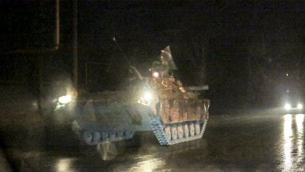 ПАЛА УКРАЈИНСКА ВОЈНА БАЗА: Руска војска преузела базу код Херсона ПАЛА УКРАЈИНСКА ВОЈНА БАЗА: Руска војска преузела базу код Херсона
