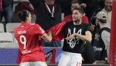 SKANDAL! Jaremčuk pokazao majicu sa simbolom ukrajinske vojske nakon što je dao gol Ajaksu