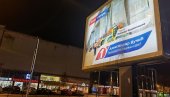 ИСКАЉУЈУ БЕС НА БИЛБОРДИМА: СНС осудила политичко насиље у Новом Саду ИСКАЉУЈУ БЕС НА БИЛБОРДИМА: СНС осудила политичко насиље у Новом Саду