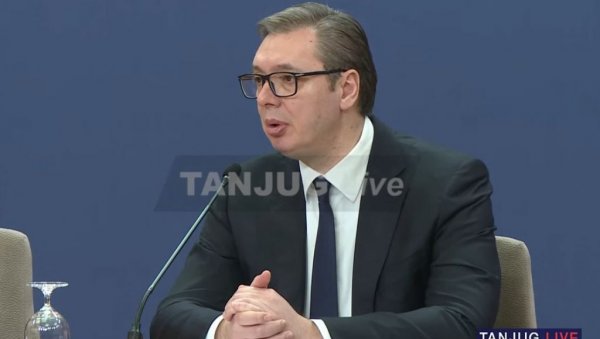САВ ПРИТИСАК БИЋЕ НА МАЛОЈ СРБИЈИ: Вучић нагласио - све што не могу да кажу Русији мисле да могу нама САВ ПРИТИСАК БИЋЕ НА МАЛОЈ СРБИЈИ: Вучић нагласио - све што не могу да кажу Русији мисле да могу нама