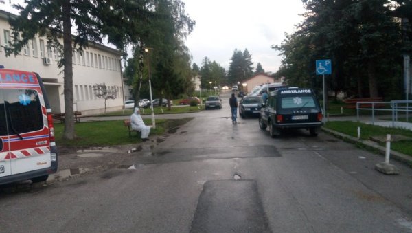 ИНЈЕКЦИЈЕ ДАЈУ И СА ЛАЖНОМ ДИПЛОМОМ: Tужилаштво у Пљевљима истражује сумњива документа медицинара ИНЈЕКЦИЈЕ ДАЈУ И СА ЛАЖНОМ ДИПЛОМОМ: Tужилаштво у Пљевљима истражује сумњива документа медицинара