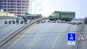 РУСКЕ ТРУПЕ ЗАУЗЕЛЕ БРАНУ? Сателитски снимци руских снага код хидроелектане Каховка РУСКЕ ТРУПЕ ЗАУЗЕЛЕ БРАНУ? Сателитски снимци руских снага код хидроелектане Каховка